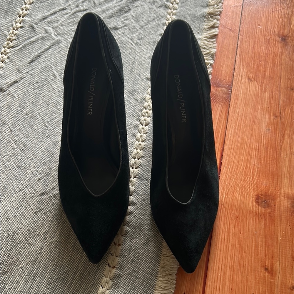 Donald J. Pliner Women's Black Suede Pumps